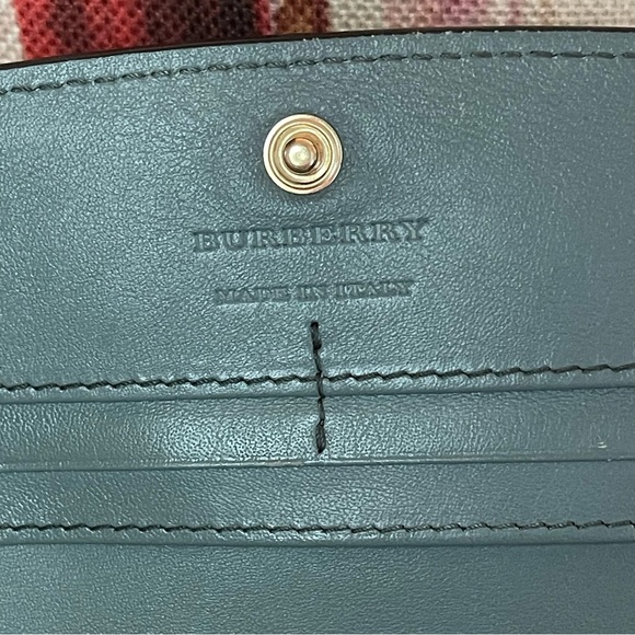 COA⭐️BURBERRY Continental wallet⭐️Smoky green⭐️PERFECT A FOR WALLET ON CHAIN⭐️ - Picture 8 of 12
